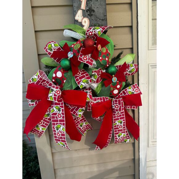 Grinch Mailbox Swag Topper Garland Decoration Handcrafted Christmas Home Decor - Picture 1 of 7